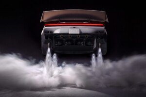 Sport auto : Tesla montre sa Roadster capable de bonds grâce aux propulseurs SpaceX