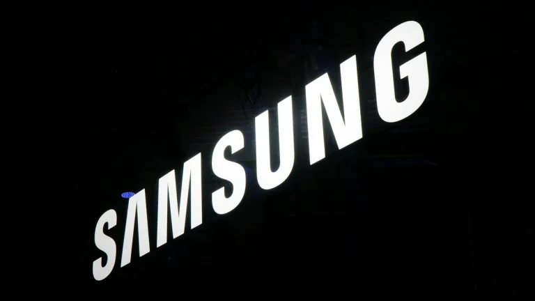 Samsung bat des records avec 80 milliards de profits grâce à l'IA, pendant que l’extrême droite prône l’anti-technologie.