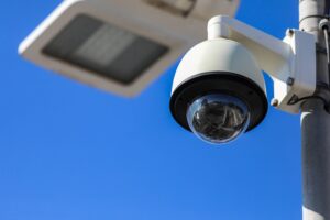 Après les émeutes, les demandes de sécurité privée et de télésurveillance affluent