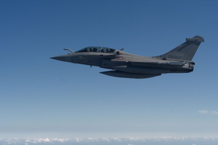 La France prévoit de lancer en 2029 le développement national du successeur du Rafale