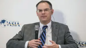 Tim Sweeney dénonce la transparence de Steam sur l&rsquo;IA comme une entrave à la créativité des développeurs.