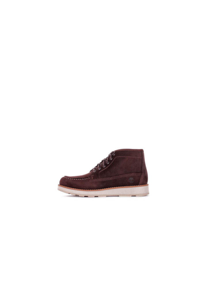 Artia13 affiche des bottes Timberland en daim à partir de 82,40 euros hors livraison