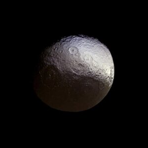 Giovanni Cassini découvre Iapetus, la lune &lsquo;yin-yang&rsquo; de Saturne, le 25 octobre 1671.
